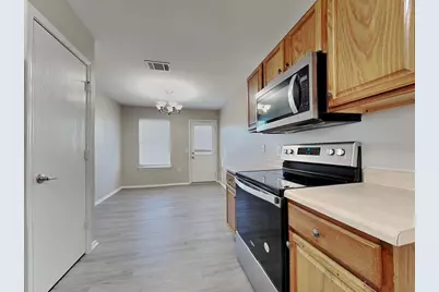 12529 Sky Harbor Drive, Del Valle, TX 78617 - Photo 7