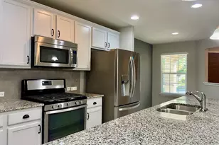 411 Kickapoo Creek Ln, Georgetown, TX 78633 - Photo 5