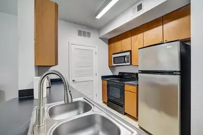 2515 Pearl #410, Austin, TX 78705 - Photo 3