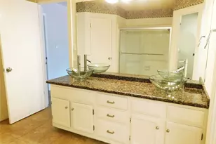 1006 Porpoise St, Lakeway, TX 78734 - Photo 21