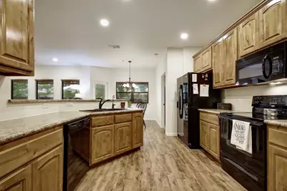 2251 Hazelwood Drive, New Braunfels, TX 78130 - Photo 9