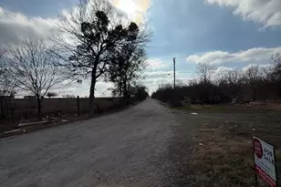 15209 Jacobson Rd, Del Valle, TX 78617 - Photo 5