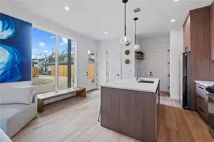 506 Krebs Ln, Austin, TX 78704 - Photo 9