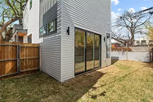 506 Krebs Ln, Austin, TX 78704 - Photo 21