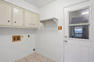 306 Woodstone Dr, Georgetown, TX 78628 - Photo 37