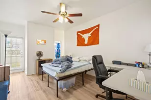 3001 Cedar St, Austin, TX 78705 - Photo 9