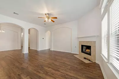 19500 Melwas Way, Pflugerville, TX 78660 - Photo 7