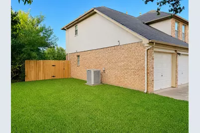 3919 Eagles Nest Street, Round Rock, TX 78665 - Photo 5
