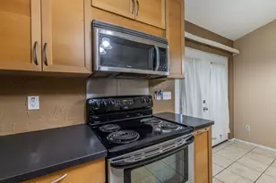1015 E Yager Ln, Austin, TX 78753 - Photo 7