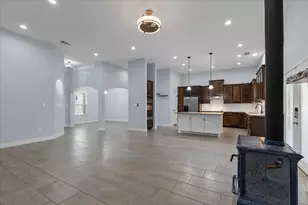 127 Medlar Dr, Cedar Creek, TX 78612 - Photo 15