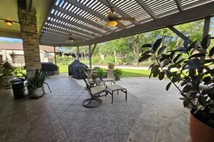 107 W Majestic Oak Ln, Georgetown, TX 78633 - Photo 33