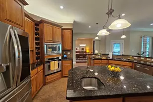 107 W Majestic Oak Ln, Georgetown, TX 78633 - Photo 15