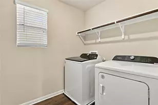 213 Little Grn Trl, Jarrell, TX 76537 - Photo 19