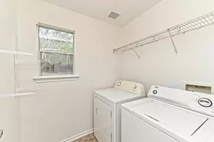 113 Sawgrass Cir, Kyle, TX 78640 - Photo 15