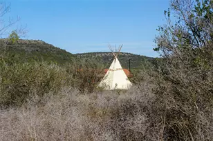 831 Magers Rd, Concan, TX 78838 - Photo 33