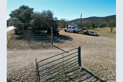 831 Magers Road, Concan, TX 78838 - Photo 7