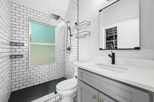 1210 Luna St, Austin, TX 78721 - Photo 7