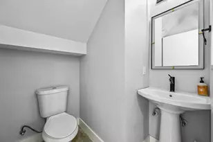 1210 Luna St, Austin, TX 78721 - Photo 9