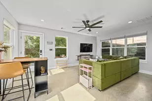 1210 Luna St, Austin, TX 78721 - Photo 3