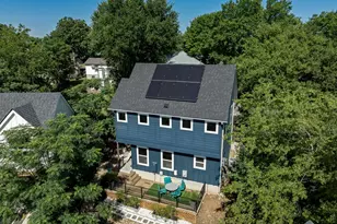 1210 Luna St, Austin, TX 78721 - Photo 23