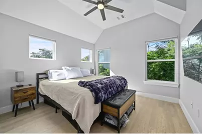 1210 Luna Street #2, Austin, TX 78721 - Photo 17