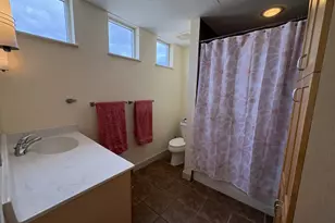 711 W 26th St, Austin, TX 78705 - Photo 13