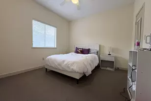 711 W 26th St, Austin, TX 78705 - Photo 15