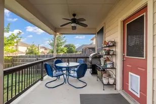 401 Canterbury Hl, Cibolo, TX 78108 - Photo 33