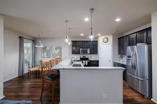 401 Canterbury Hl, Cibolo, TX 78108 - Photo 13