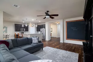 401 Canterbury Hl, Cibolo, TX 78108 - Photo 9