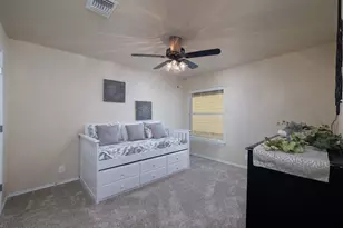 401 Canterbury Hl, Cibolo, TX 78108 - Photo 19