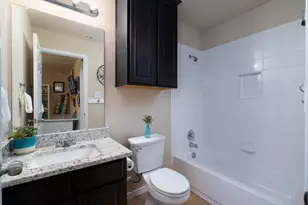 401 Canterbury Hl, Cibolo, TX 78108 - Photo 27