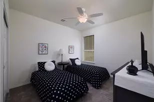 401 Canterbury Hl, Cibolo, TX 78108 - Photo 21