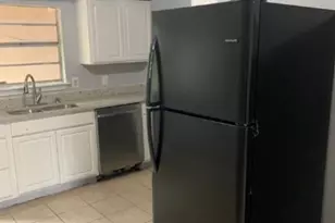 1015 Hackberry St, San Marcos, TX 78666 - Photo 3