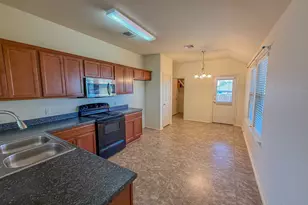 412 Azurite Dr, Jarrell, TX 76537 - Photo 9