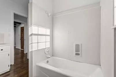 927 E Walnut Street, La Grange, TX 78945 - Photo 13