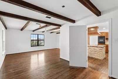 927 E Walnut Street, La Grange, TX 78945 - Photo 5