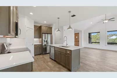 1039 Primrose Path, Canyon Lake, TX 78133 - Photo 11