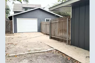 706 W Crestland Drive, Austin, TX 78752 - Photo 37