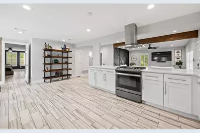 706 W Crestland Drive, Austin, TX 78752 - Photo 15