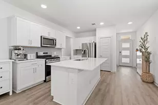 121 New Hampton Wy, San Marcos, TX 78666 - Photo 11
