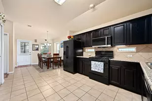 1405 Bess Cove, Leander, TX 78641 - Photo 9