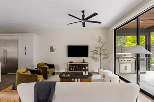 2200 De Verne St, Austin, TX 78704 - Photo 7