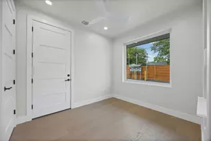 100 W Odell St, Austin, TX 78752 - Photo 7