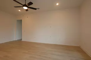 124 Leland Ave, Buda, TX 78610 - Photo 9