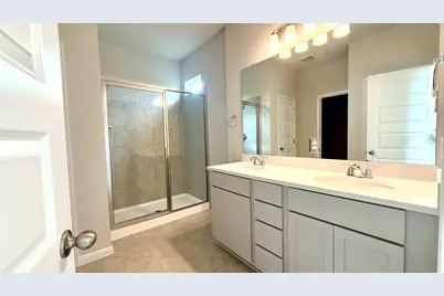106 W Wesley Miller Lane, Taylor, TX 76574 - Photo 7