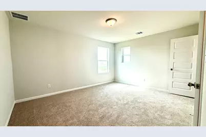 106 W Wesley Miller Lane, Taylor, TX 76574 - Photo 9