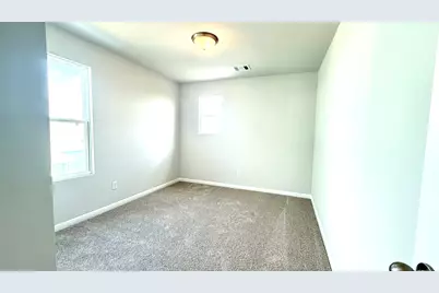 106 W Wesley Miller Lane, Taylor, TX 76574 - Photo 11