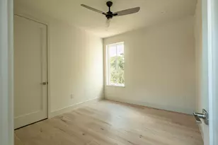2104 Palo Pinto Dr, Austin, TX 78723 - Photo 31