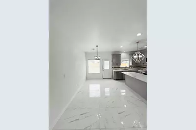 614 S Middle Street, Flatonia, TX 78941 - Photo 7